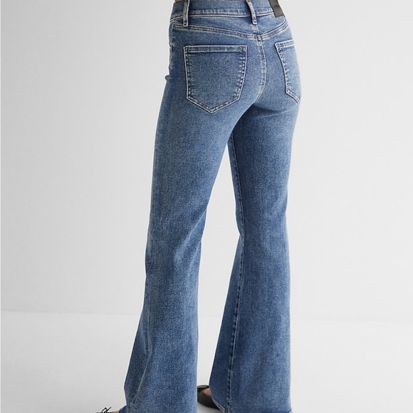 Express 70’s Flare mid rise jeans - Picture 2 of 6